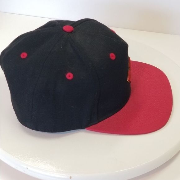 Flat Billed Baseball Cap With Cross - Picture 3 of 8